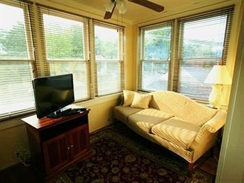 Alpine Inn Hot Springs Bagian luar foto
